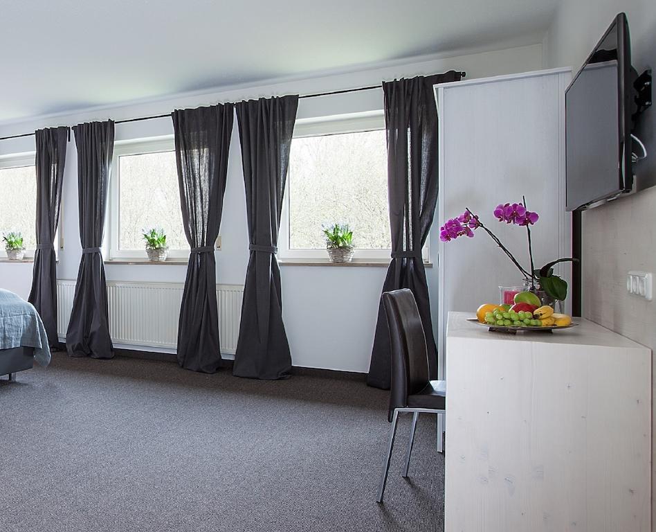 Alpengluehen Smart Hotel Olching Szoba fotó